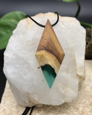 Pendentif Bois Résine